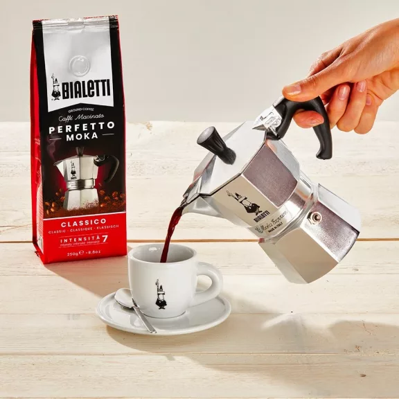 Bialetti Moka Express kotyogós kávéfőző, 2 személyes Bialetti Moka Express kotyogós kávéfőző, 2 személyes