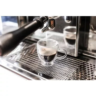   Vialli Design AMO 3055 duplafalú üveg espresso csésze tányérral 50 ml, 2 db