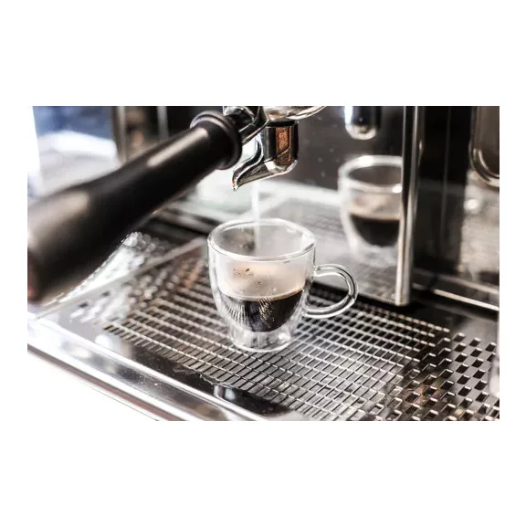 Vialli Design AMO 3055 duplafalú üveg espresso csésze tányérral 50 ml, 2 db Vialli Design AMO 3055 duplafalú üveg espresso csésze tányérral 50 ml, 2 db